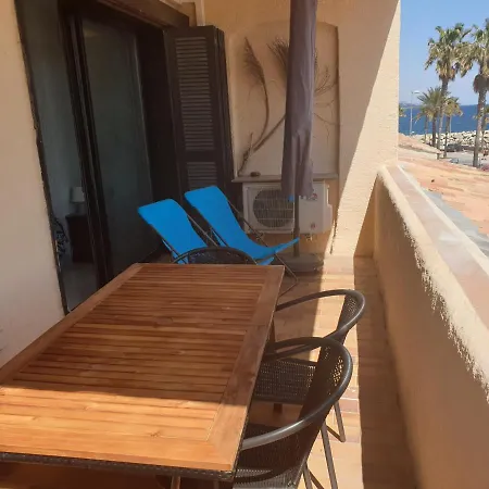 Appartement 3 Pieces Face Et St-tropez