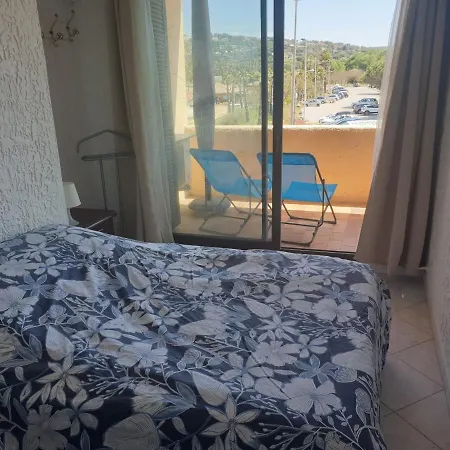 3 Pieces Face Et St-tropez Appartement Cogolin