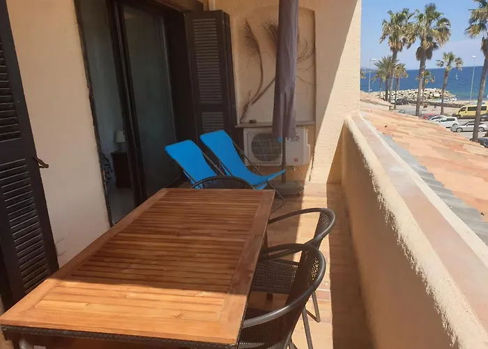 Appartement 3 Pieces Face Et St-tropez