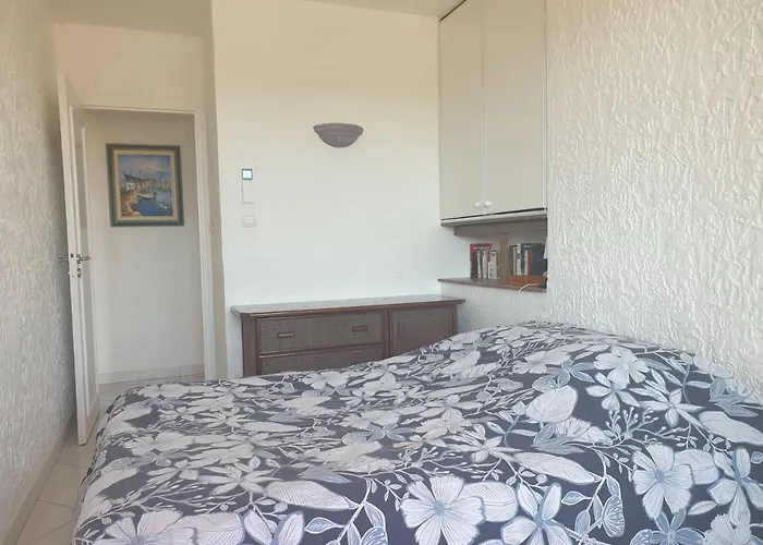 Appartement 3 Pieces Face Et St-tropez